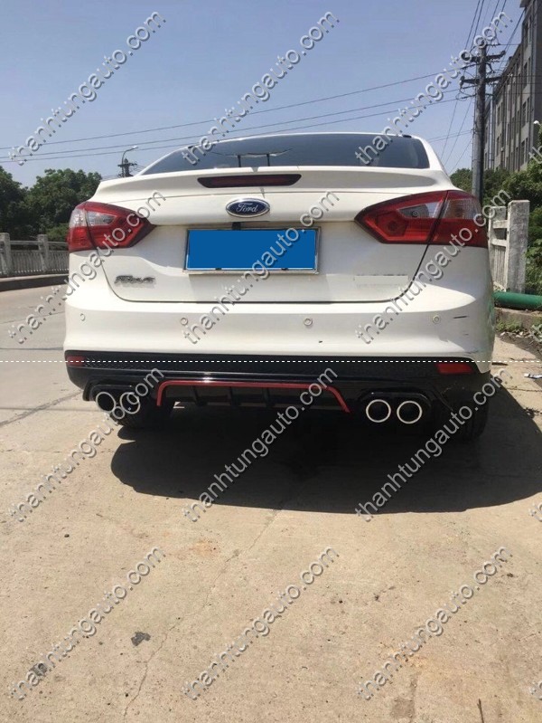 Lip chia pô cho Ford Focus 2016-2018 mẫu pô kép