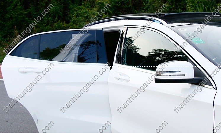 Nẹp viền khung kính cho Mercedes GLA200-220-260 2015-2018