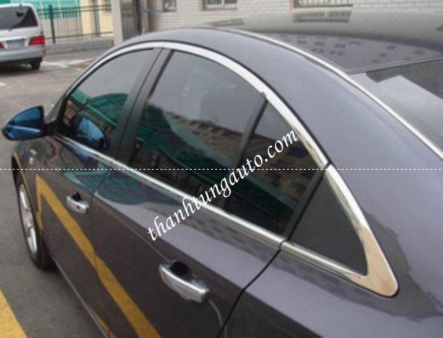 Nẹp viền khung kính cho Lacetti CDX, cruze 2010-2018